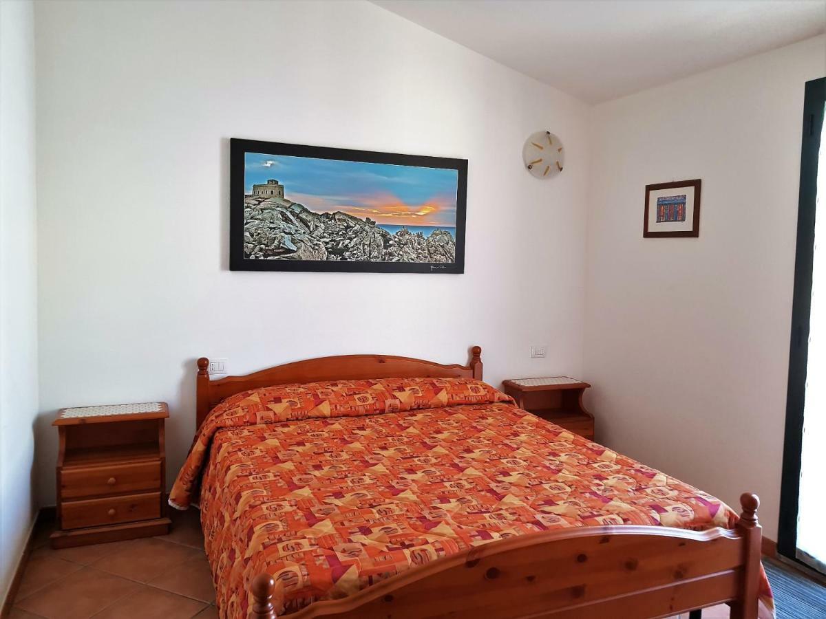 Borgo Lu Canali Da Gavino Apartment Badesi Exterior photo